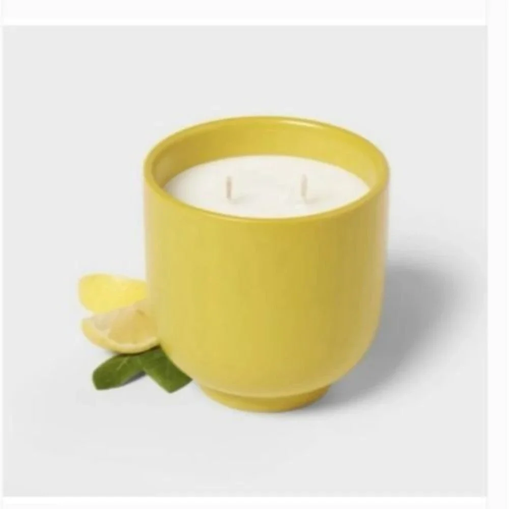 Room Essentials Yuzu Tonic Sugared Lemon + Prosecco Candle 13.5oz